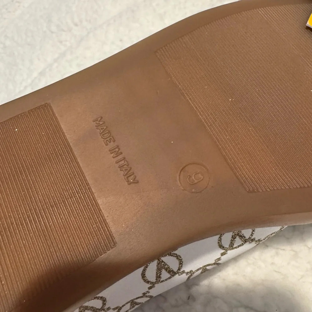 Valentino Low-Top Sneakers‎ – Size 9 – Made in Italy – New (No Box)